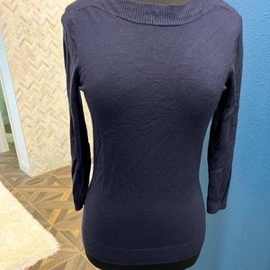 Long sleeve sweater shirt